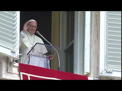 Francisco reza por las víctimas de la tragedia del puente Morandi de Génova