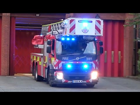 *Two Tones* Manchester Central Turntable Ladder Turnout - Greater Manchester Fire And Rescue Service