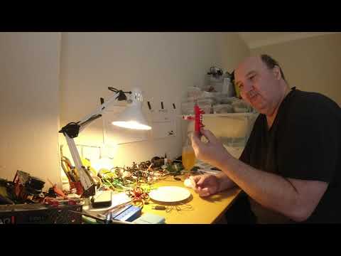 MongoTV_5919 - Mongo Drones Testcenter - Del 18 - Kigger På Mine Gamle Droner og Droneudstyr