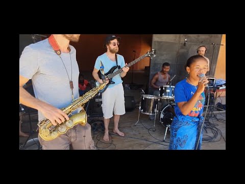 Electric Vocuhila & Behaja - Teaser Madagascar