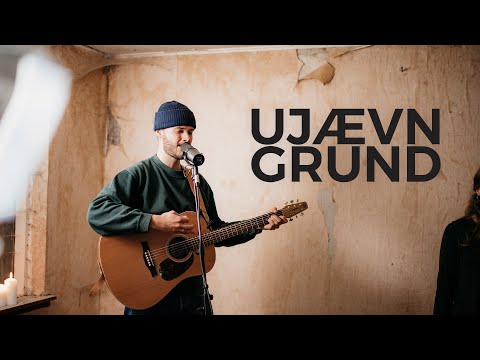 Ujævn Grund - Thomas Kofoed Lundegaard // Stille Stunder