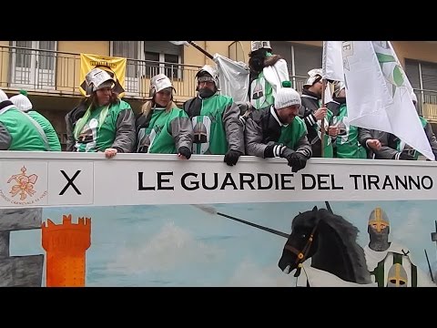 Le Guardie del Tiranno carro da getto - Carnevale Ivrea 2015