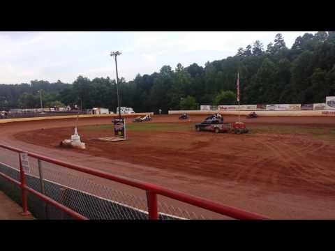 Micro sprint goes flying at Millbridge
