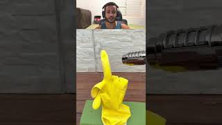 REACT leozlinski -  Qual luva protege a mão do fogo? 🔥#react