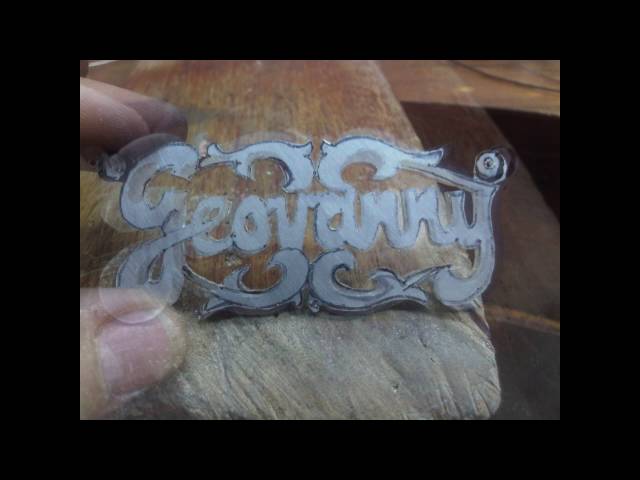 Vídeo relacionado con MI JOYA PERSONALIZADA - Pendientes PLATA DE LEY personalizado con nombre