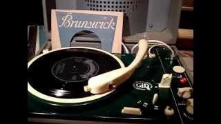 GID  plays Buddy Holly - Rock me my baby