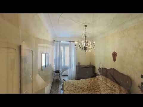 Stile e storia a Carignano 🟧🟦