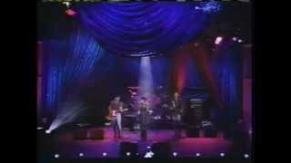 PAT BENATAR,&quot;EVERYBODY LAY DOWN&quot;.