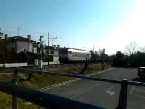 Treno merci - passaggio lento