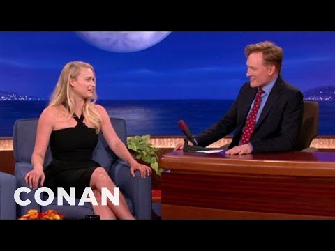 All About Leven Rambin: Ex Husband, Net Worth, Measurements