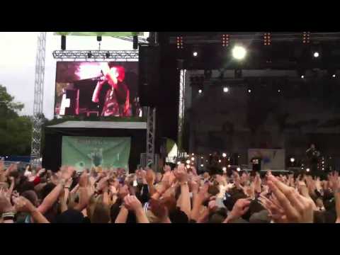 K.I.Z - Hurensohn Episode 1 | Live | Hard Knock Life Remix | Juicy Beats 16 2011