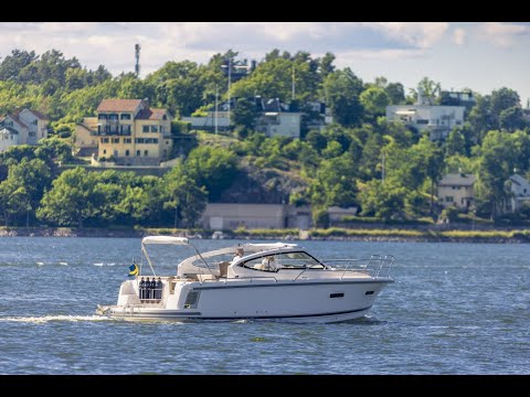 The electric Nimbus 305 Drophead