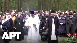 Families Honor Victims of Stalin-Era Purges in St. Petersburg | APT