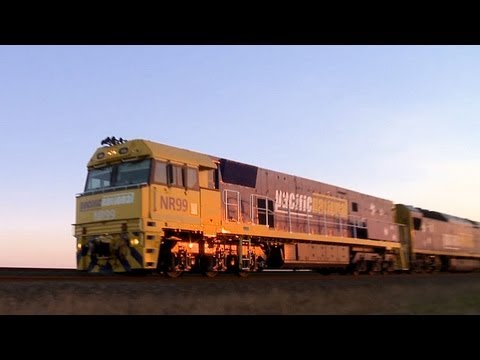 Pacific National / Patrick's AM3 Container Freight Train at Sunset (5/4/2012)  - PoathTV Railways