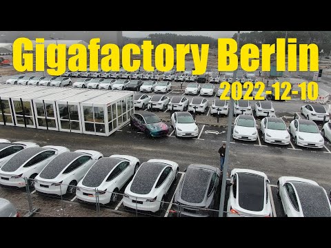 Giga Berlin | 2022-12-10 | Factory Deliveries