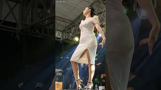 Download lagu rena movies cantiknya kringetan boss #dangdutviral #videomusic mp3