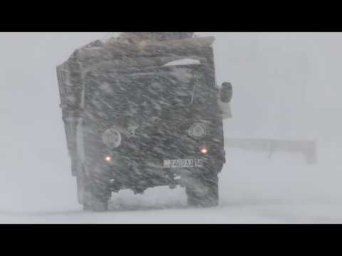 The extreme cold supplies | Kyrgyzstan | The impossible road