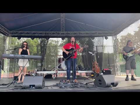 Slávek Maděra - Slávek Maděra s kapelou VilMa a jeho Kruhy na vodě.