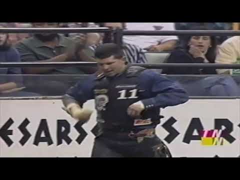 Jaron Nunnemaker vs Mighty Joe Young - 01 PBR New Orleans (88 pts)