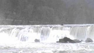 preview picture of video 'Sandstone Falls part 1 02-27-11.wmv'