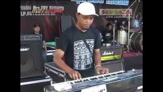 Download lagu Ngamen 20 - Dian Marshanda mp3 Download lagu Ngamen 20 - Dian Marshanda mp3