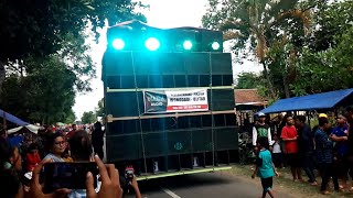preview picture of video 'NADA audio live karnaval butuh kras kediri "25-11-2018"'