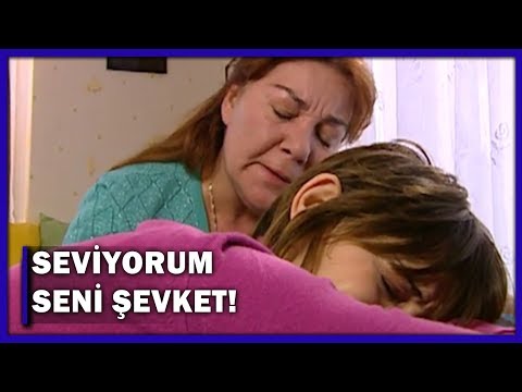 Sedef, Şefket'e Açılmasını Annesini Anlattı! - Yaprak Dökümü 13.Bölüm