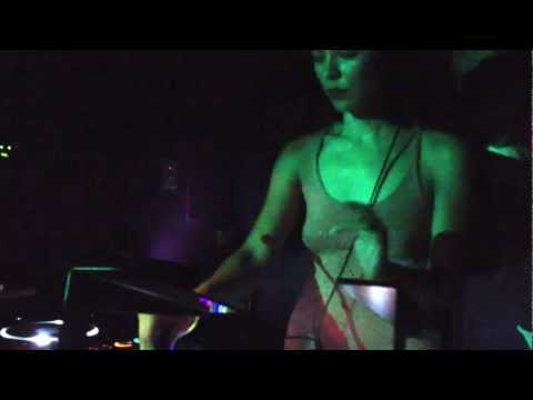 * Nina Kraviz @ Detroit Premiere Artist Showcase, Treehouse Miami, WMC 2013-03-20