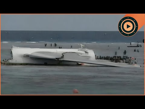 Running on Empty — The Miracle of Flight 236 | Mayday Series