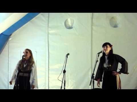 Perunika Trio at WOMAD Bristol - Malo selo (Перуника Трио - Мало село)