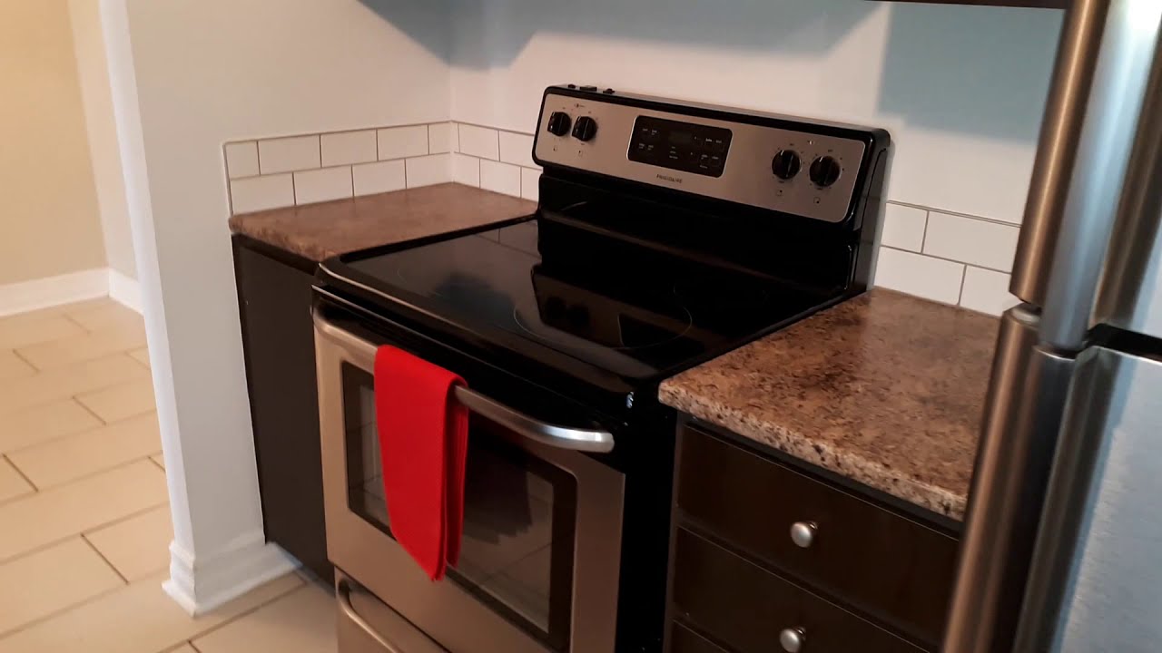 #412#300stg 2 Bedroom Apartment in Saint-Lambert, Golf View. Apartments on the South Shore Montreal.