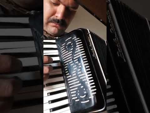 Testing out old Paolo Soprani accordion
