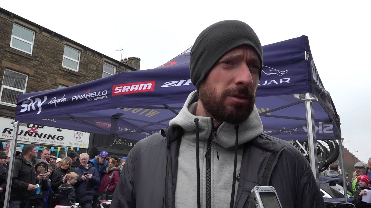 Bradley Wiggins on Alex Dowsett & The Hour Record - YouTube