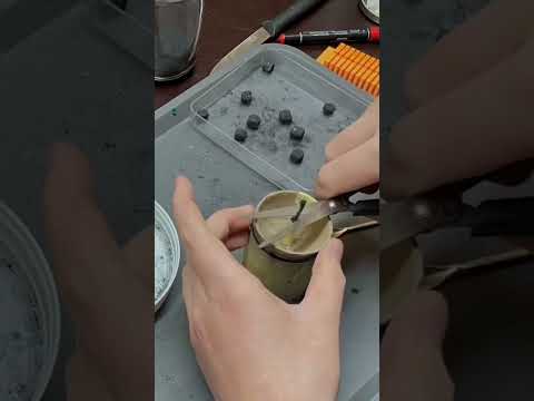 Red and green firework #cracker #firework #pyro #rocket #salute