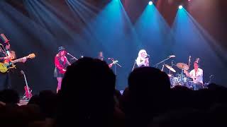 TOPS - Way to be Loved live (Paramount Theatre)