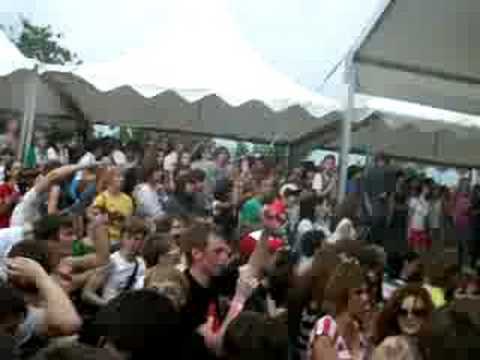 Late of the Pier - Broken (live in Moscow 2008)