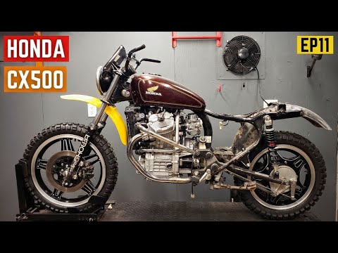 CX500 Scrambler Build - Mounting The Headlight Fender Gauge & Fly Screen! - EP11