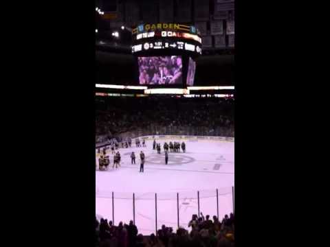 Bruins Chris Kelly scores an OT goal vs the Caps 9/23/13