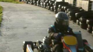 preview picture of video 'Fin de la course club Karting 125cm3 au Villeneuve Stadium à Ploumoguer'