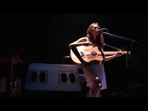 Clara Benin - "Dust"- Live at Coming Home, A Clara Benin Concert