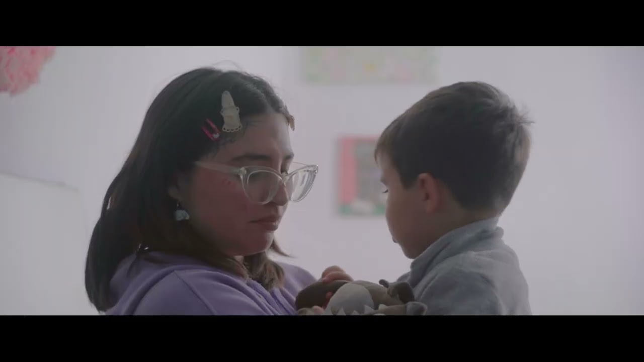 Notas Sobre Querer Al Paso - Teaser