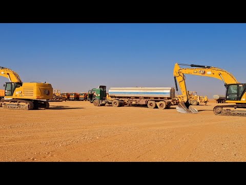 Biggest Komatsu D475A Dozer Loading Transport Truck 120km Travel Saudi Arabia Road View ||✅️