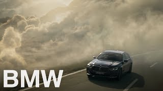 Video 8 of Product BMW 7 Series G11 / G12 LCI Sedan (2019-2022)