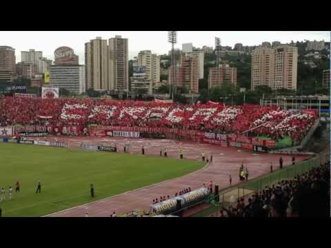 "Mosaico Barra del Caracas FC. Seguid el ejemplo que Caracas Dio." Barra: Los Demonios Rojos • Club: Caracas