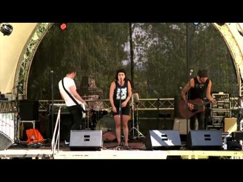 Ezin gelditu (Kuraia) OCCHI DI FARFALLA @Kling Festival 2015