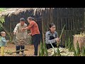 Single mother: Harvesting bamboo shoots alone and the landlady gifting my father 4 chickens