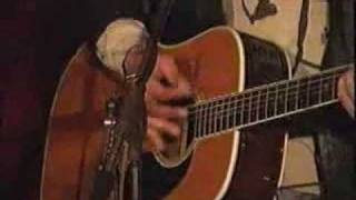 Giuseppe Gazerro sings Covenant Woman - Bob Dylan - Live at Big Mama in Rome