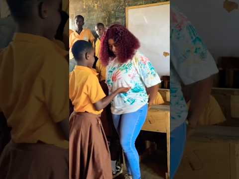 The last day with my students😍🇬🇭 Goodbye with Handprint