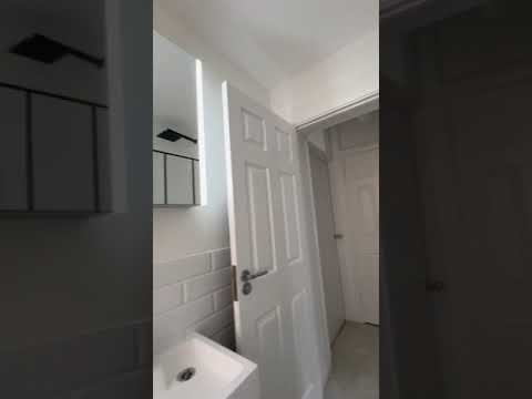 Domestique Barnet video.