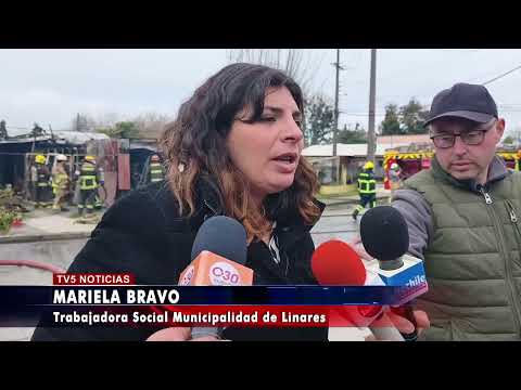 INCENDIO DESTRUYE VIVIENDA Y AFECTA OTRA EN POBLACIÓN LAS ROSAS